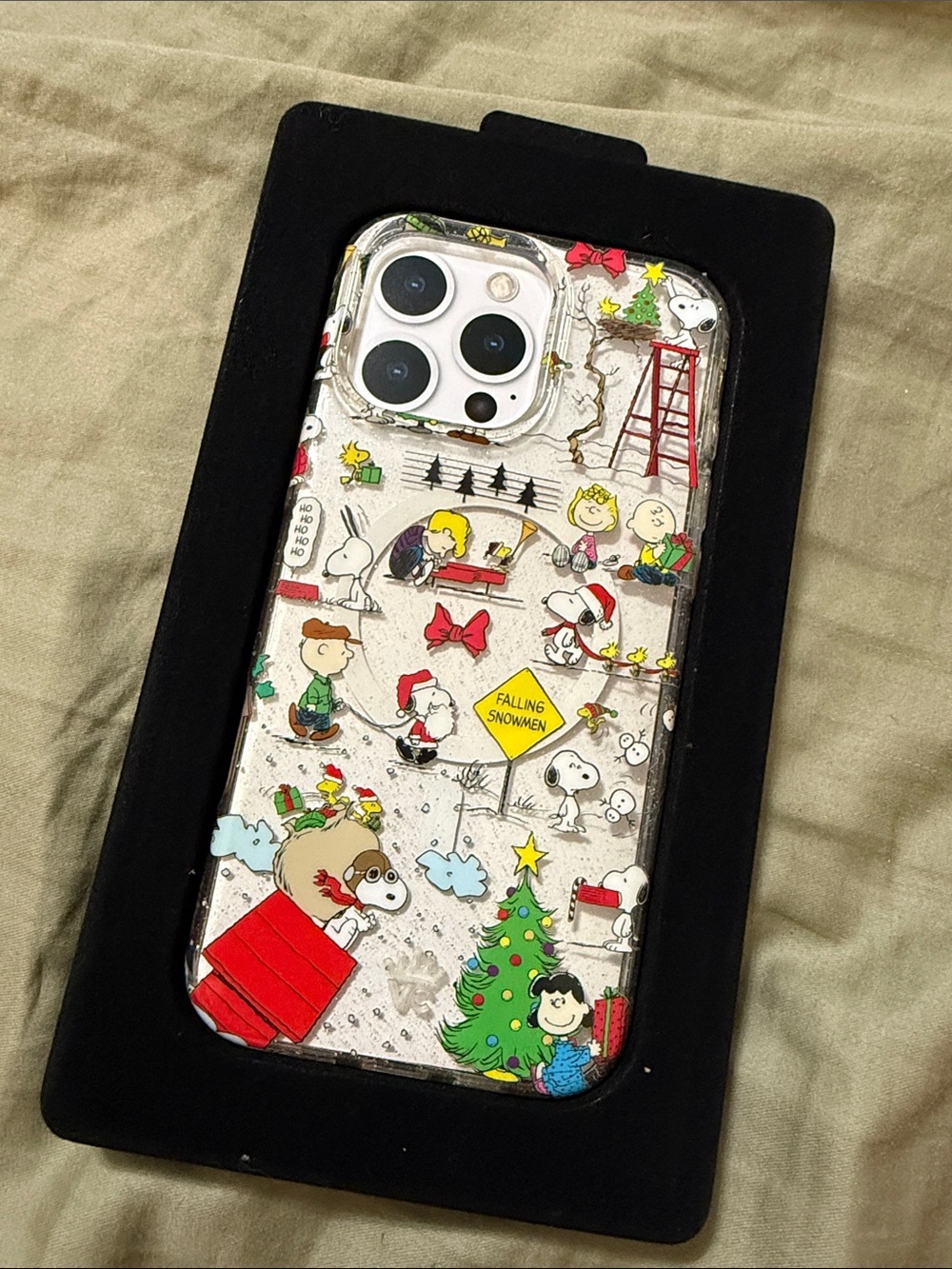 Velvet Caviar - Snoopy Christmas Clear/Sparkle Phone Case